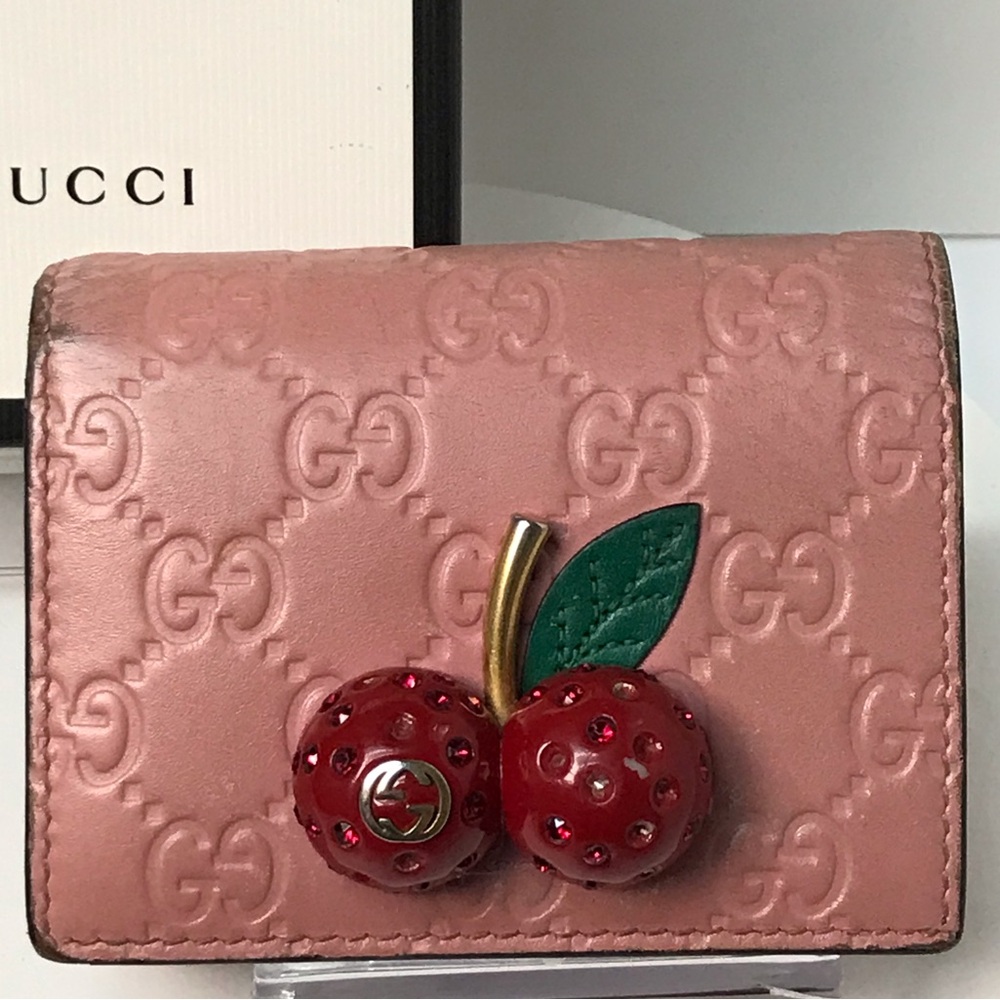 GUCCI GG Supreme Japan Exclusive 3D Cherry Leather Compact Wallet 😍🍒